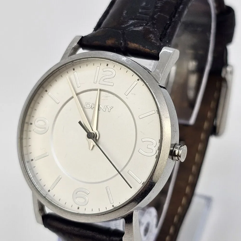 DKNY Women's Watch‎ 36MM Gray Dial Black Leather Band Straps New Battery